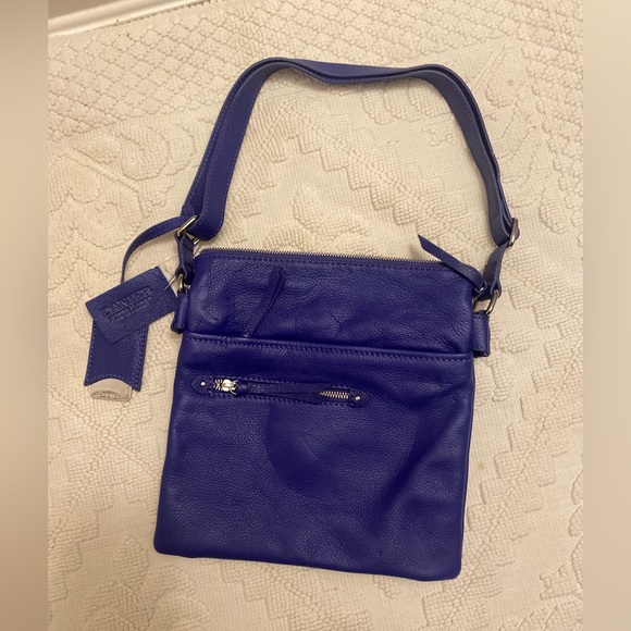NWT Danier Genuine Leather Purse/Bag - Picture 1 of 8